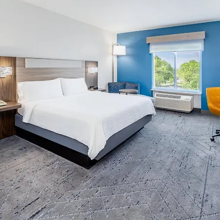 Holiday Inn Express & Suites Denver North - Thornton By Ihg Exterior photo