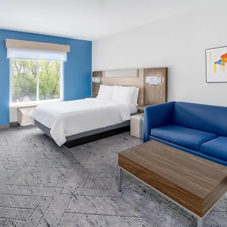 Holiday Inn Express & Suites Denver North - Thornton By Ihg Exterior photo