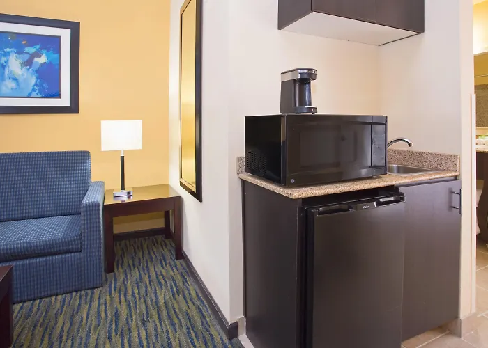 Holiday Inn Express & Suites Denver North - Thornton By Ihg