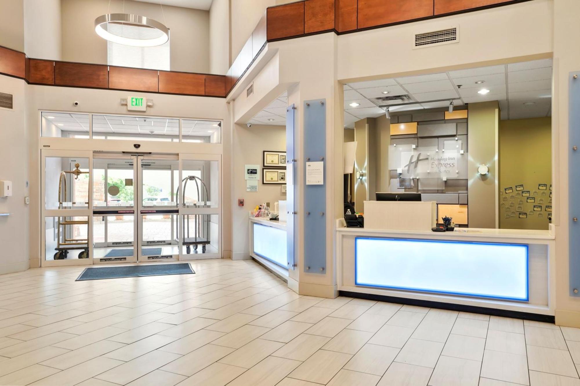 Express & Denver North - By Ihg Hotel Thornton