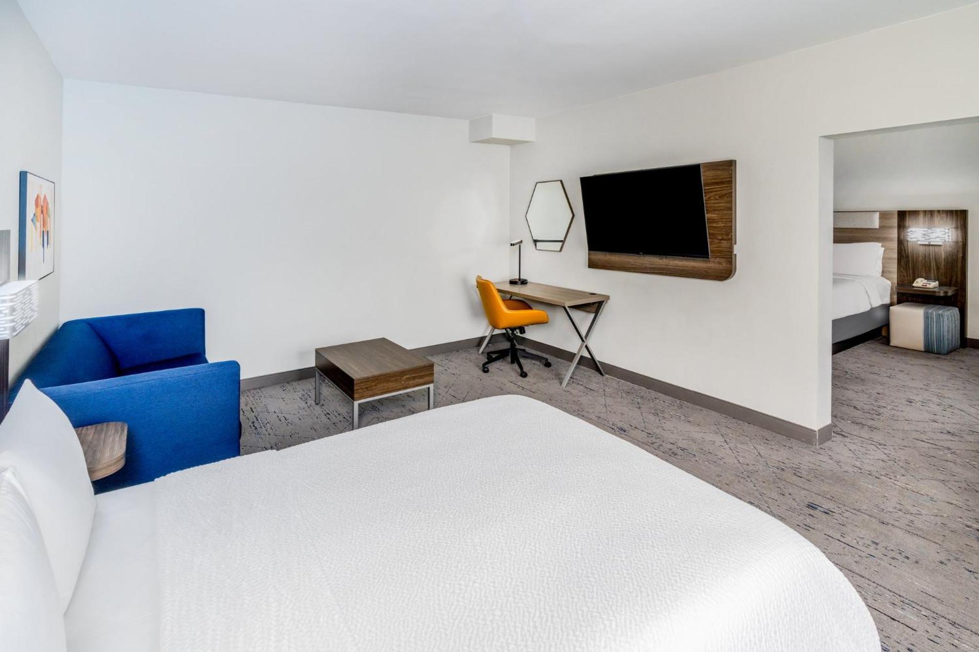 Express & Denver North - By Ihg 2*