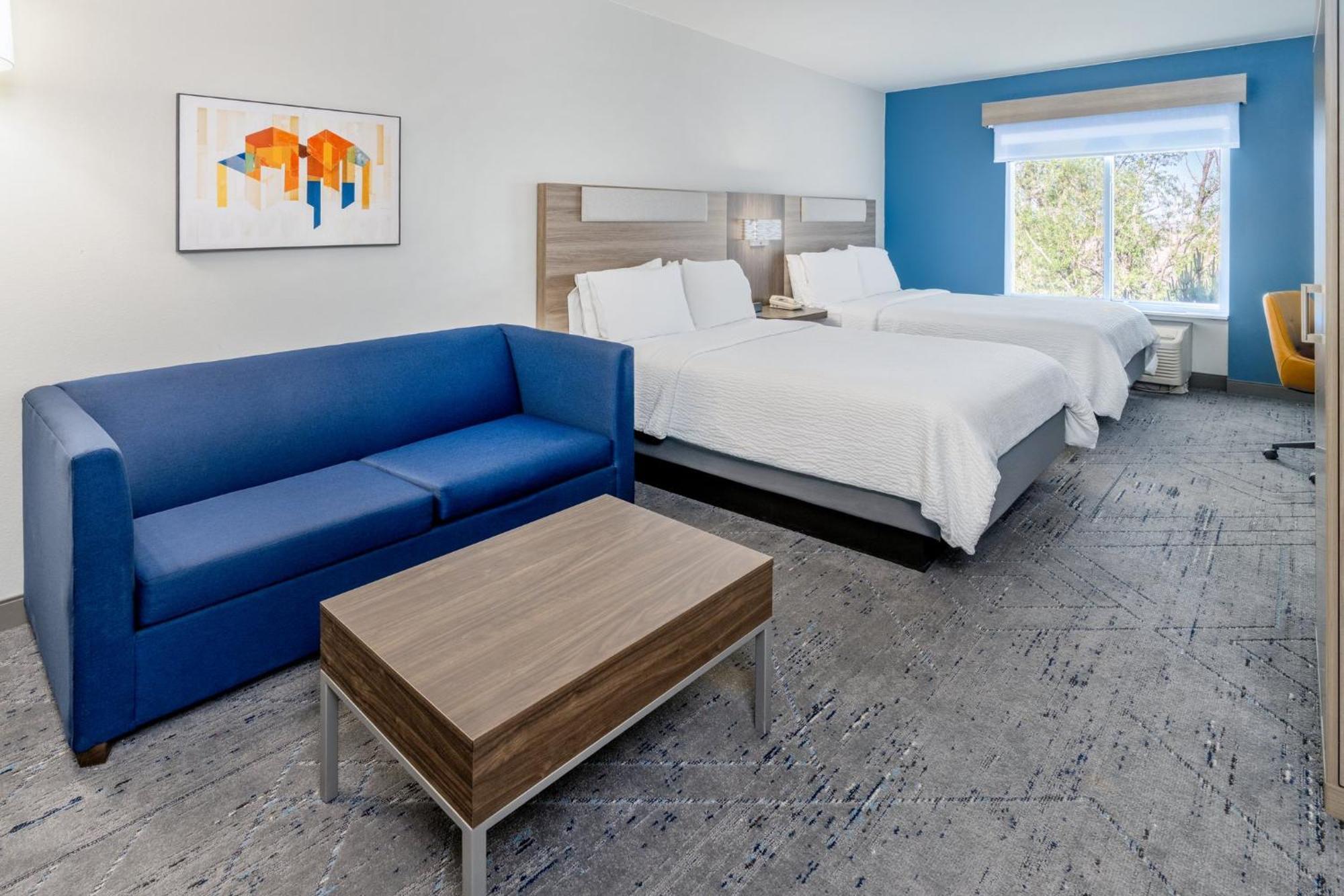 Express & Denver North - By Ihg Thornton